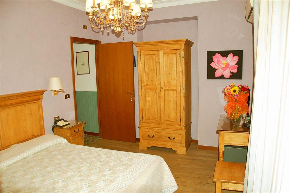 Hotel La Culla Del Lago Castel Gandolfo Zewnętrze zdjęcie